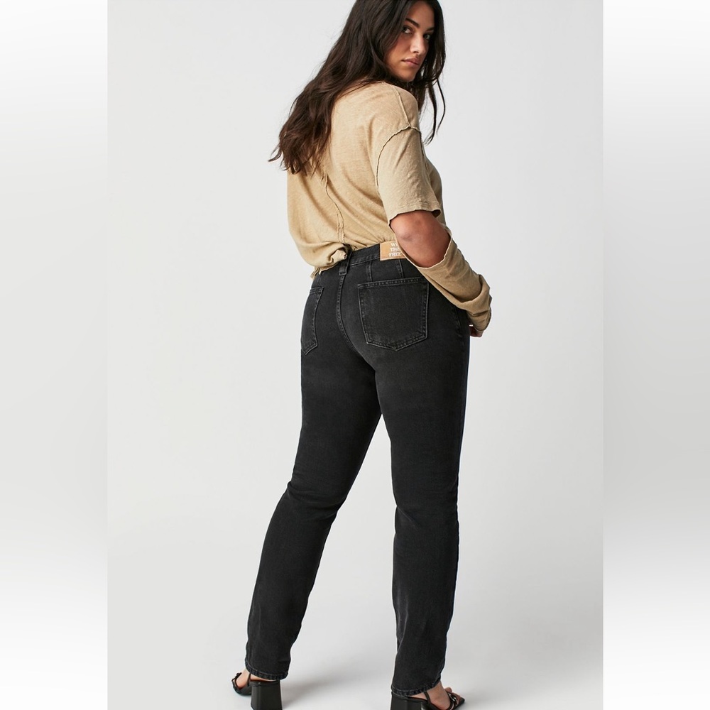 Free People We The Free Crvy Siren Low-Rise Straight Jeans 24